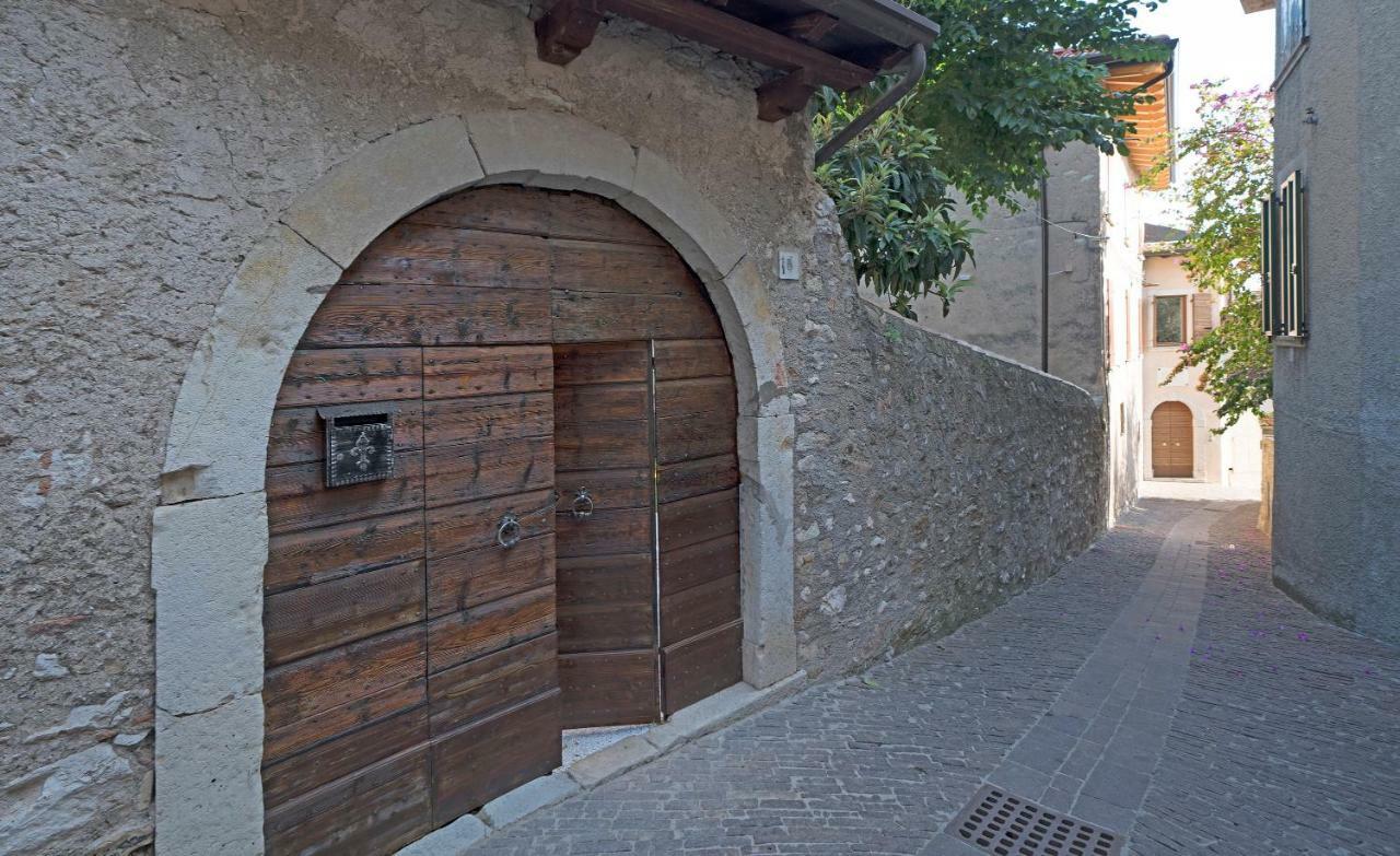 B&B Il Sogno Nel Borgo Gargnano Ngoại thất bức ảnh